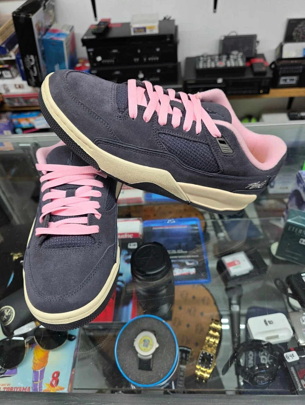 Nike Jordan Flight Court Dark Grey Pink Suede Sneakers Low Top Size 8.5